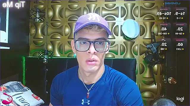Snapshot of angel_sexyevil chatting on 5, 3, 2025 angel sexyevil online show from 5, 3, 2025