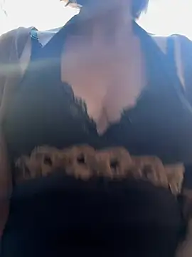 TopsyWilde online show from 7, 1, 2025