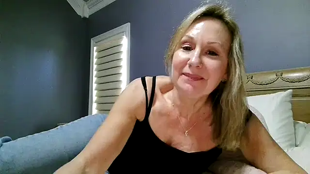 Lisaisluscious online show from 11, 7, 2026