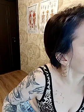 LazyTanukii online show from 7, 11, 2025