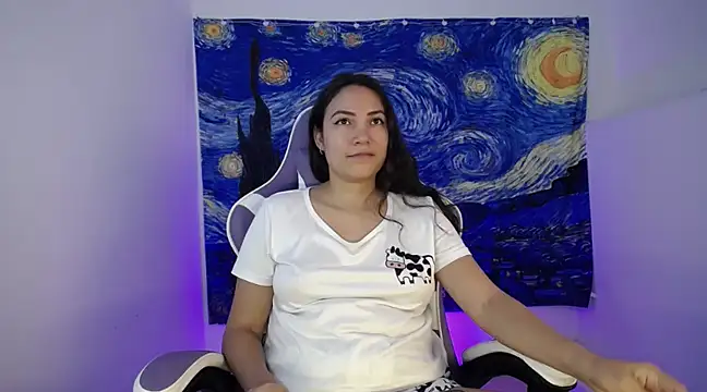 cutie and slutty online show from 8, 3, 2025