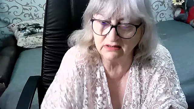 LolkaAlyss online show from 8, 2, 2025