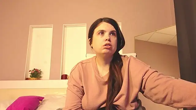 BattyMoll online show from 5, 2, 2025