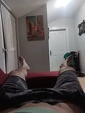 Snapshot of Aykut1990 chatting on 16, 12, 2025 Aykut1990 online show from 16, 12, 2025