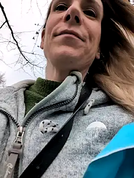 Snapshot of NaomiAndFriends chatting on 9, 12, 2024 NaomiAndFriends online show from 9, 12, 2024