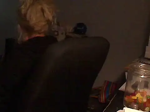 XTRAHORNYONE online show from 10, 1, 2025