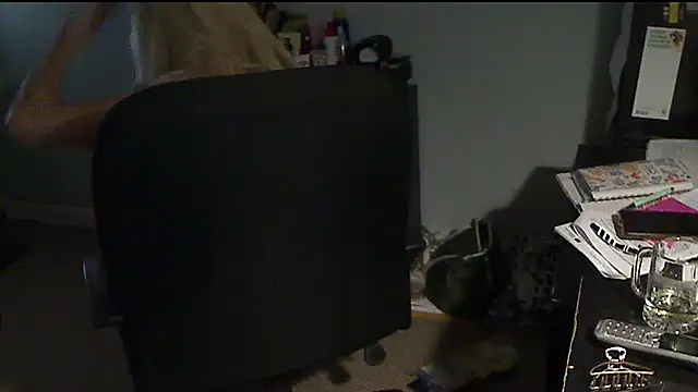 XTRAHORNYONE online show from 21, 11, 2025