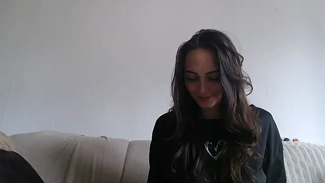 Snapshot of Katze22 chatting on 18, 12, 2024 Katze22 online show from 18, 12, 2024