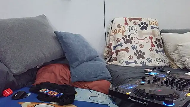 pyrowuff online show from 10, 9, 2025