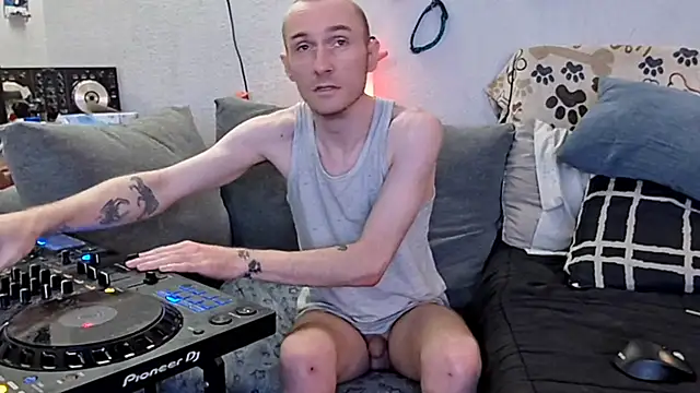 pyrowuff online show from 26, 2, 2026