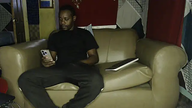 Snapshot of Tirichexxx chatting on 3, 1, 2025 Tirichexxx online show from 3, 1, 2025
