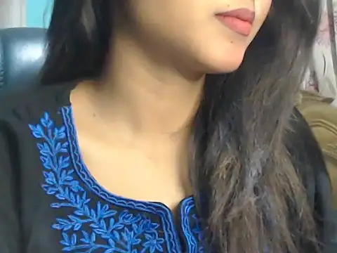 Snapshot of NancyRuvi chatting on 28, 2, 2025 NancyRuvi online show from 28, 2, 2025