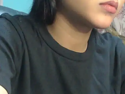 Snapshot of NancyRuvi chatting on 5, 3, 2025 NancyRuvi online show from 5, 3, 2025