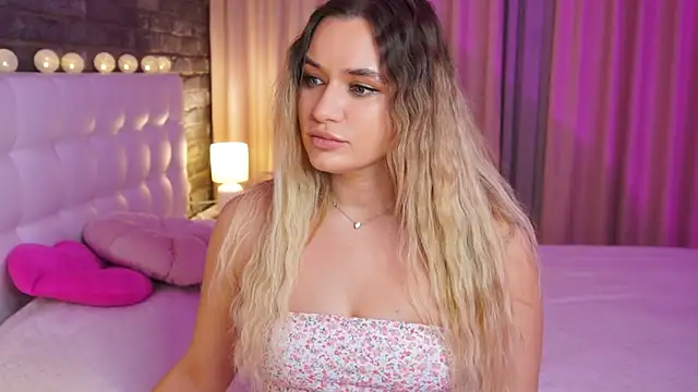 starrydoll online show from 4, 3, 2025