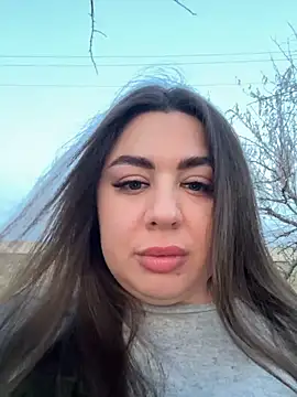 Sara Slow online show from 7, 1, 2025