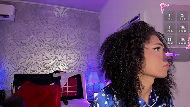 vennus1  online show from 4, 12, 2025