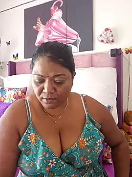 Snapshot of IndianDelia chatting on 25, 2, 2025 IndianDelia online show from 25, 2, 2025