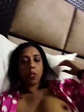 Mahi4luv online show from 5, 10, 2025