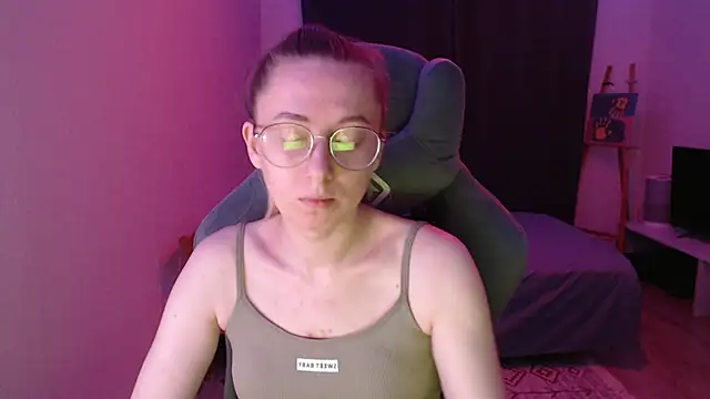 Snapshot of AnabelFrel chatting on 13, 11, 2025 AnabelFrel online show from 13, 11, 2025