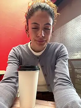 alana15 online show from 11, 4, 2026