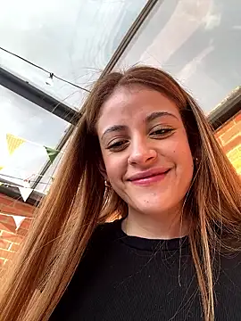 alana15 online show from 18, 4, 2026