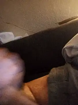 BunnyandClydeDk online show from 5, 1, 2025