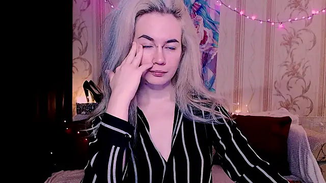 xxxcharismaaa online show from 6, 3, 2026