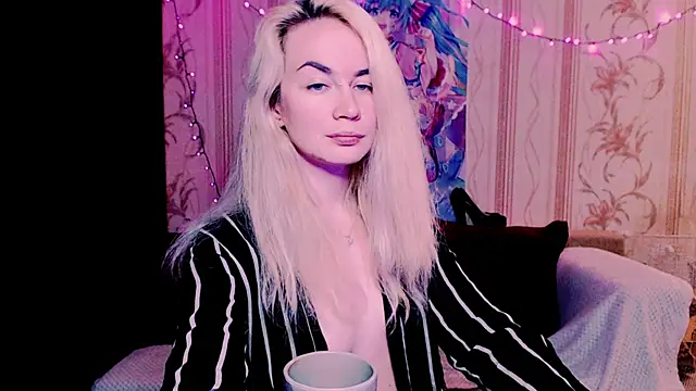 Snapshot of xxxcharismaaa chatting on 31, 5, 2026 xxxcharismaaa online show from 31, 5, 2026