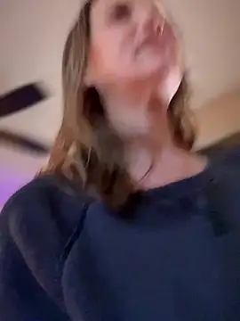 MaiseKnox online show from 4, 12, 2024