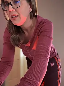 MaiseKnox online show from 1, 3, 2025