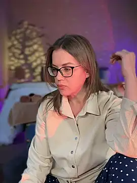 MaiseKnox online show from 16, 3, 2025