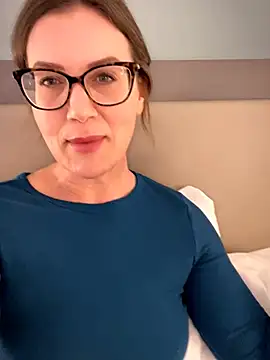 MaiseKnox online show from 11, 5, 2026