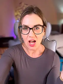 MaiseKnox online show from 24, 6, 2026