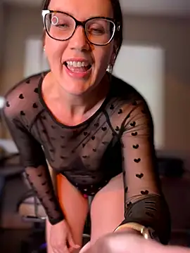 MaiseKnox online show from 24, 7, 2026