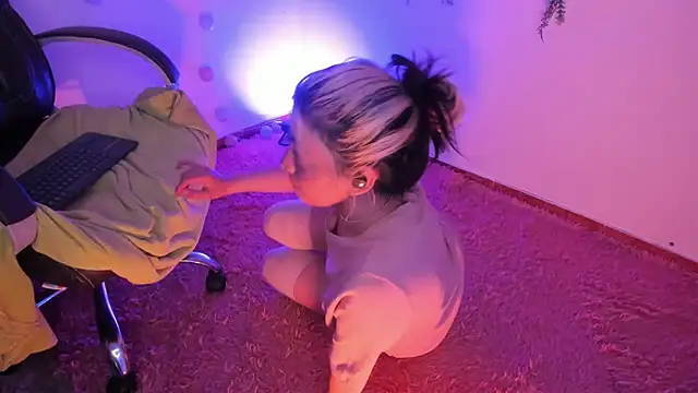 Sammysammy  online show from 10, 2, 2025