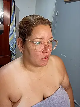Snapshot of Johana_bbw chatting on 18, 9, 2025 Johana bbw online show from 18, 9, 2025