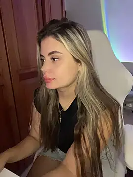 Snapshot of Miss_valeriaa chatting on 12, 7, 2026 Miss valeriaa online show from 12, 7, 2026