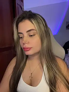 Snapshot of Miss_valeriaa chatting on 15, 7, 2026 Miss valeriaa online show from 15, 7, 2026