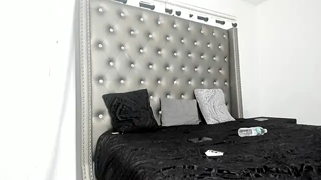 SashaMalone online show from 9, 1, 2025