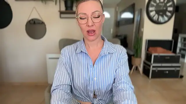 Sacha-xx online show from 24, 3, 2026