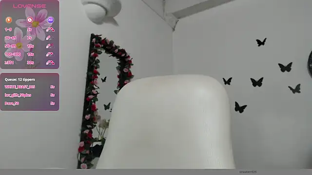 Snapshot of stepmother_105 chatting on 14, 2, 2025 stepmother 105 online show from 14, 2, 2025