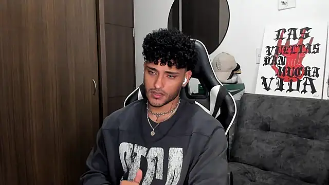 Alessandro Vanni online show from 29, 9, 2025