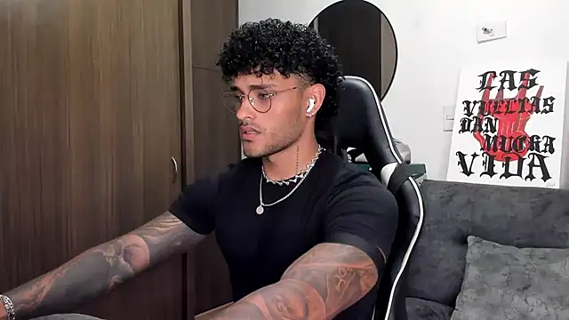 Alessandro Vanni online show from 5, 10, 2025