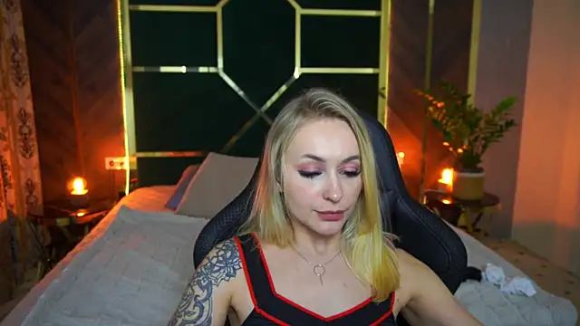 Snapshot of GraceCandy chatting on 5, 3, 2025 GraceCandy online show from 5, 3, 2025