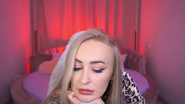 Snapshot of GraceCandy chatting on 3, 10, 2025 GraceCandy online show from 3, 10, 2025