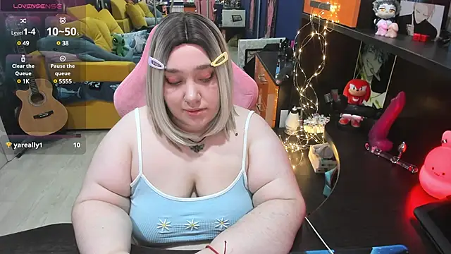 Softie Sofy online show from 26, 2, 2025