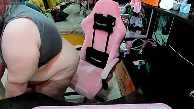 Softie Sofy online show from 14, 4, 2026