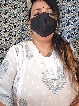 Snapshot of cute-tanvi chatting on 9, 9, 2025 cute-tanvi online show from 9, 9, 2025