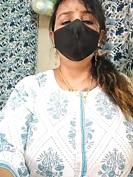 Snapshot of cute-tanvi chatting on 15, 9, 2025 cute-tanvi online show from 15, 9, 2025