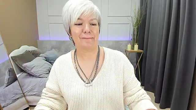 Snapshot of CarmenSoft chatting on 28, 12, 2024 CarmenSoft online show from 28, 12, 2024